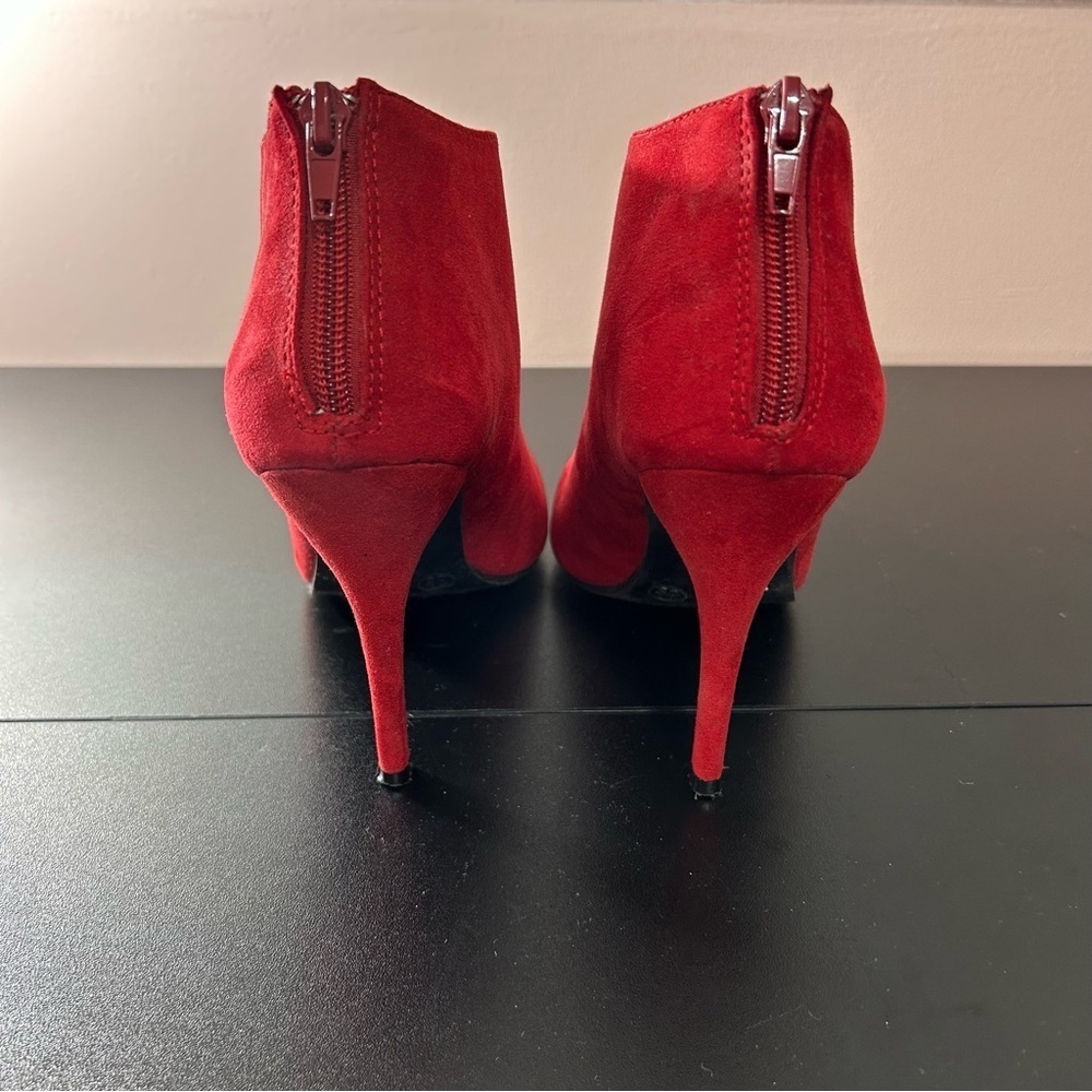 Hot Tomato Heels Women's Suede Peep Toe Back Zipper Holiday Party Size 81/2 M - Picture 4 of 9